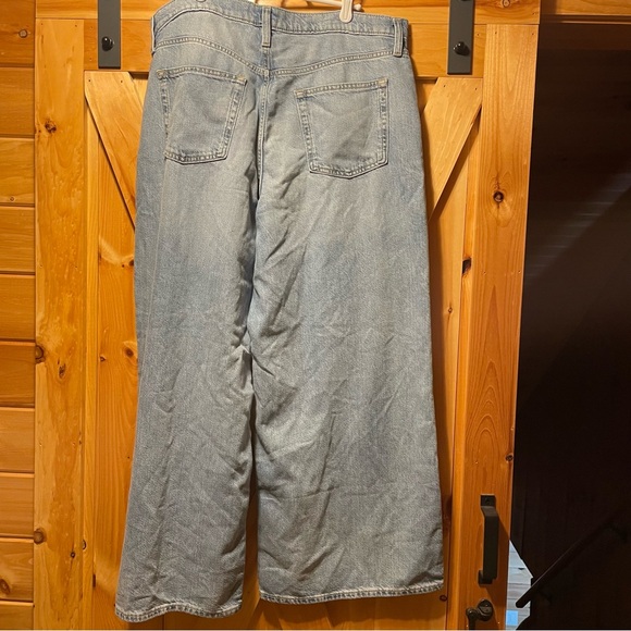 NWT GAP baggy mid rise Denim Jeans - Picture 3 of 5
